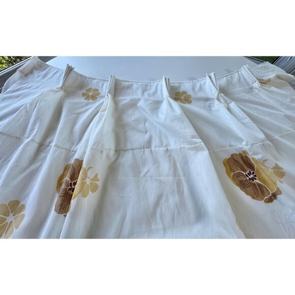 Vintage 1970s cream curtain, large brown, tan flowers, pleated, for each - Picture 7 of 10